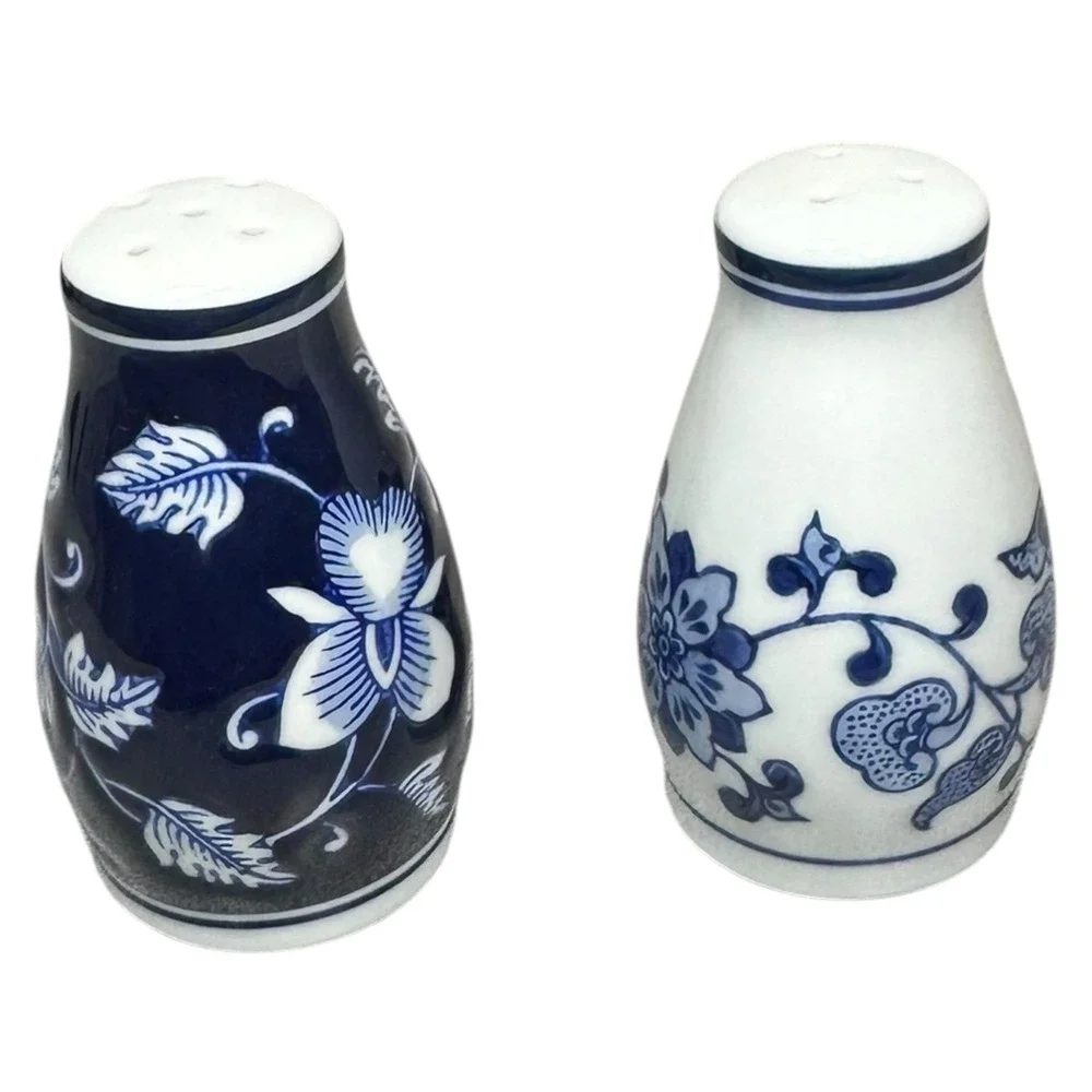 Pier 1 Mandarin Porcelain Salt Pepper Shakers Cobalt Blue&White Chinoiserie Set